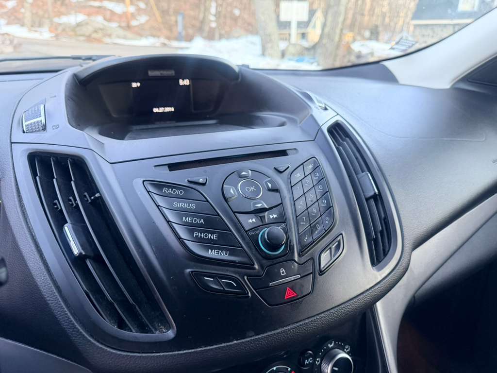 2014 Ford Escape SE - Photo 18