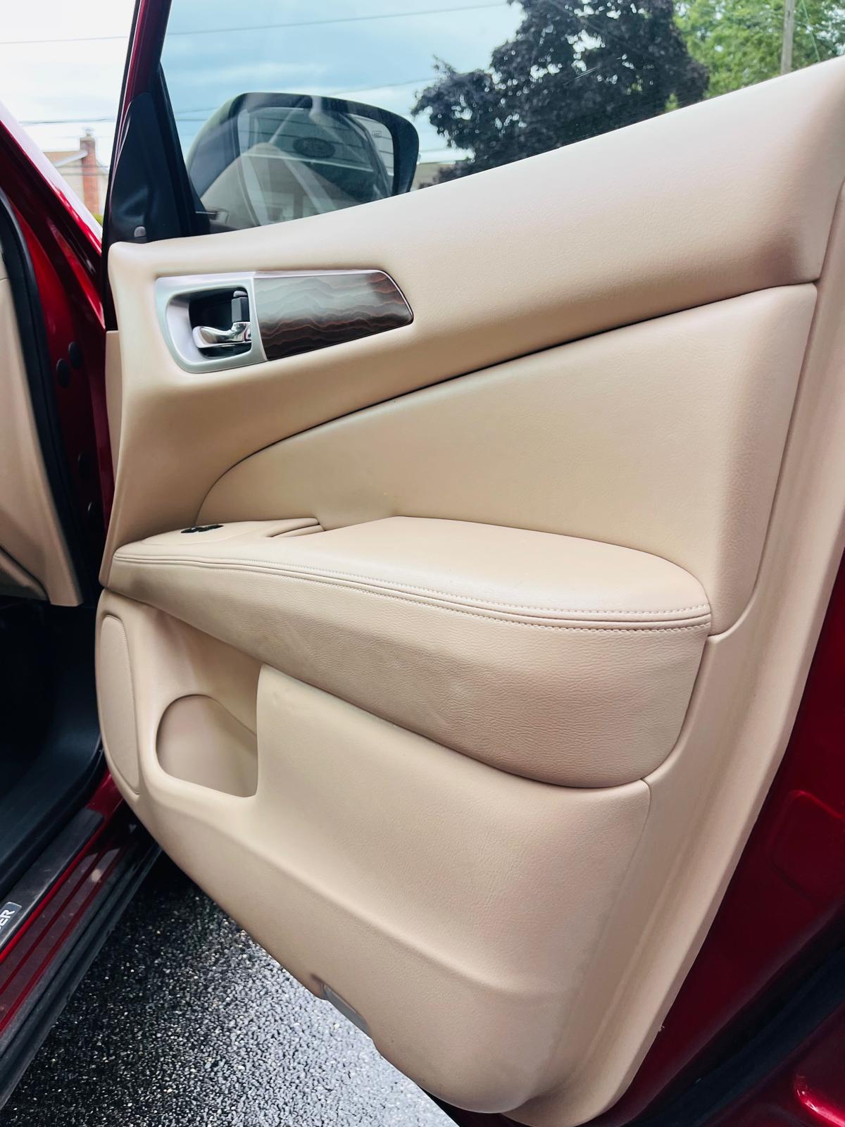 2019 Nissan Pathfinder Platinum - Image 21