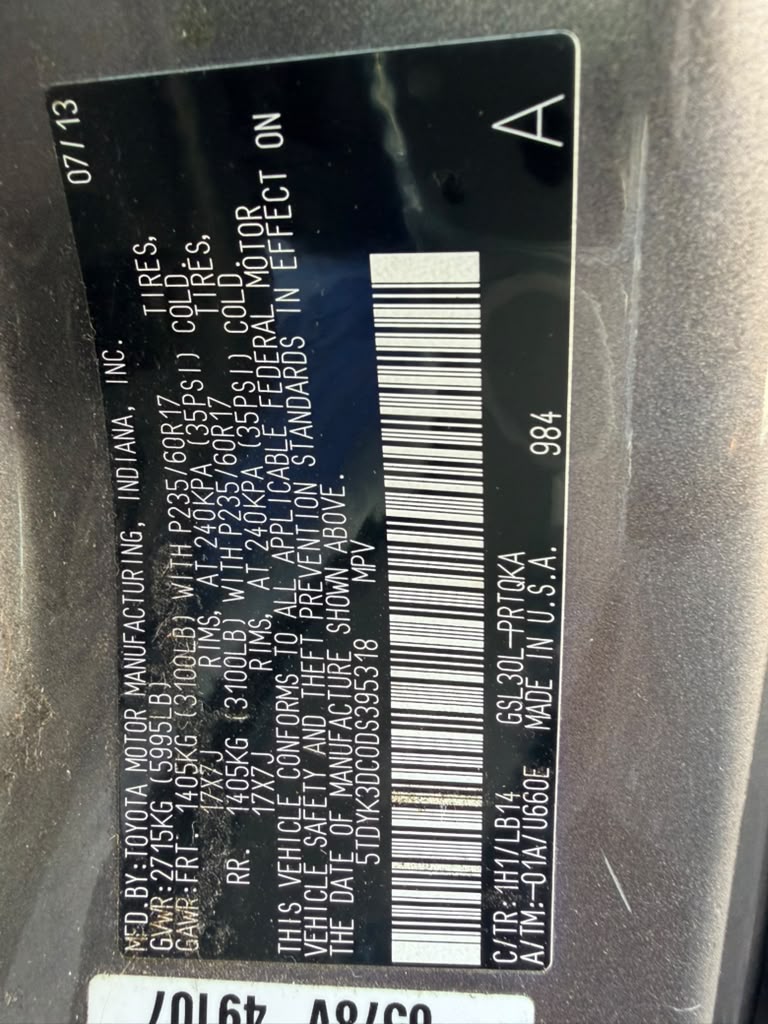2013 Toyota Sienna XLE - Image 24
