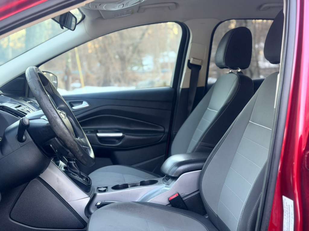 2014 Ford Escape SE - Photo 16