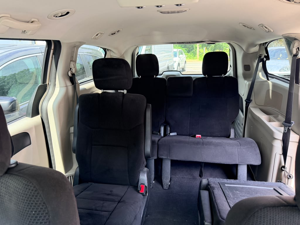 2013 Dodge Grand Caravan SE - Photo 24