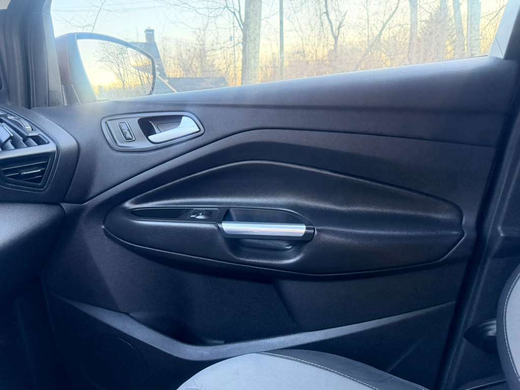 2014 Ford Escape SE - Photo 23