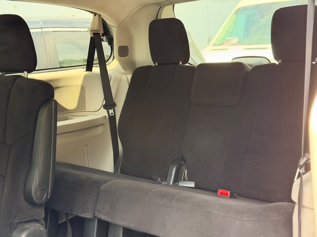 2013 Dodge Grand Caravan SE - Photo 23