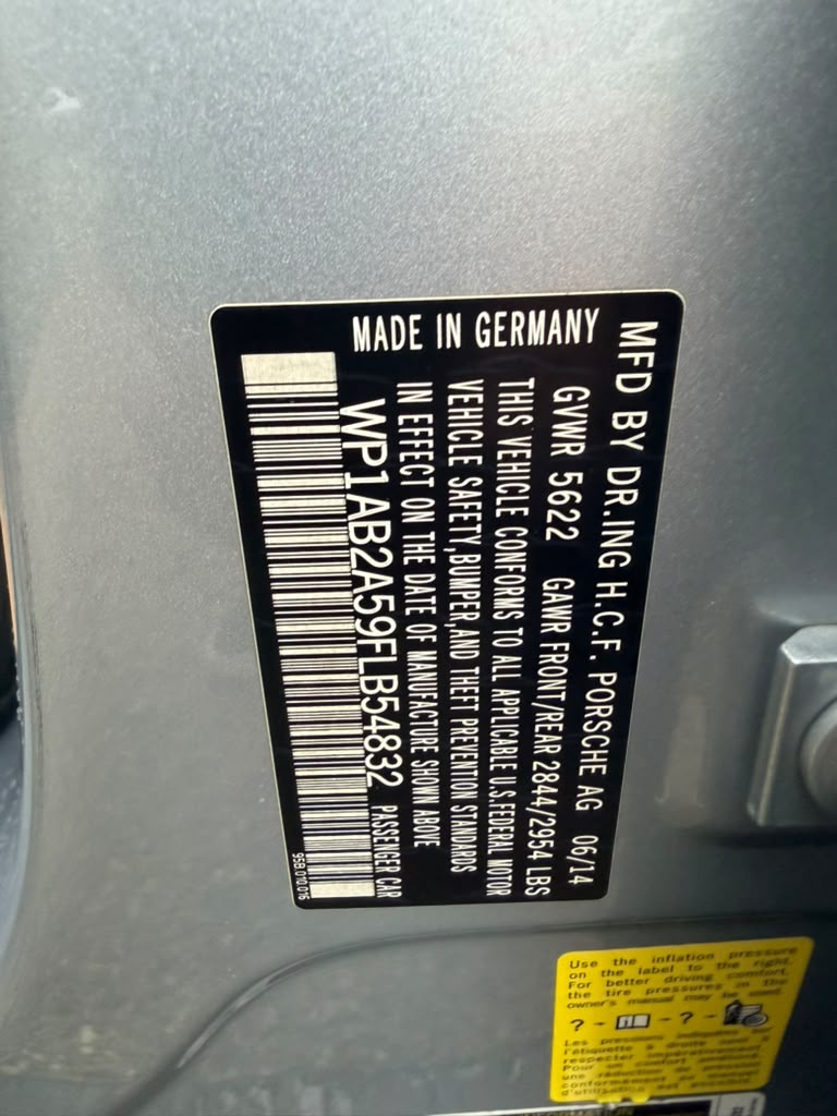 2015 Porsche Macan S - Image 32