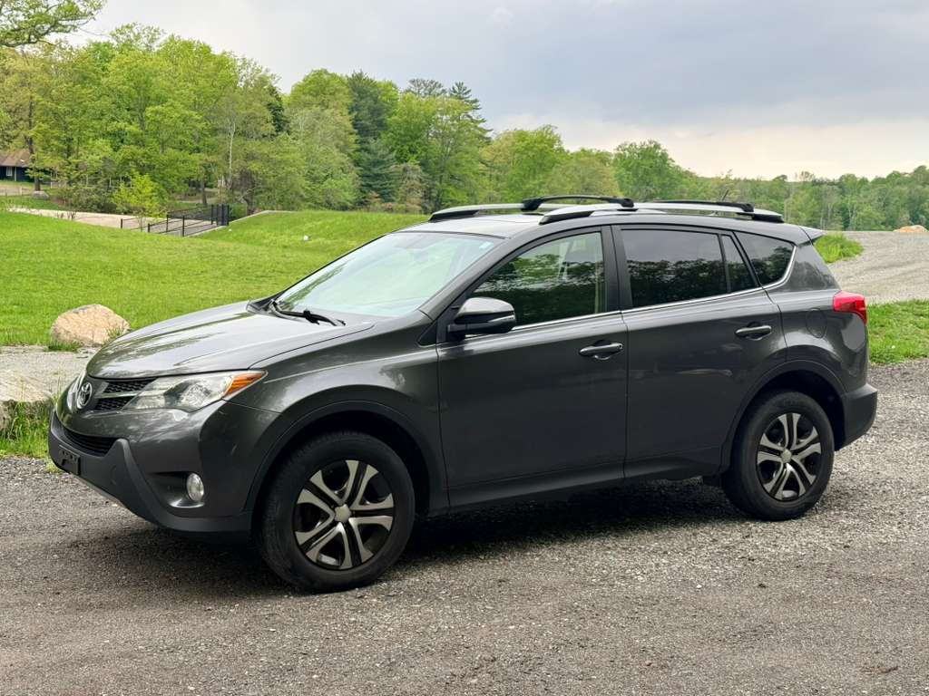 2015 Toyota RAV4 XLE - Image 2