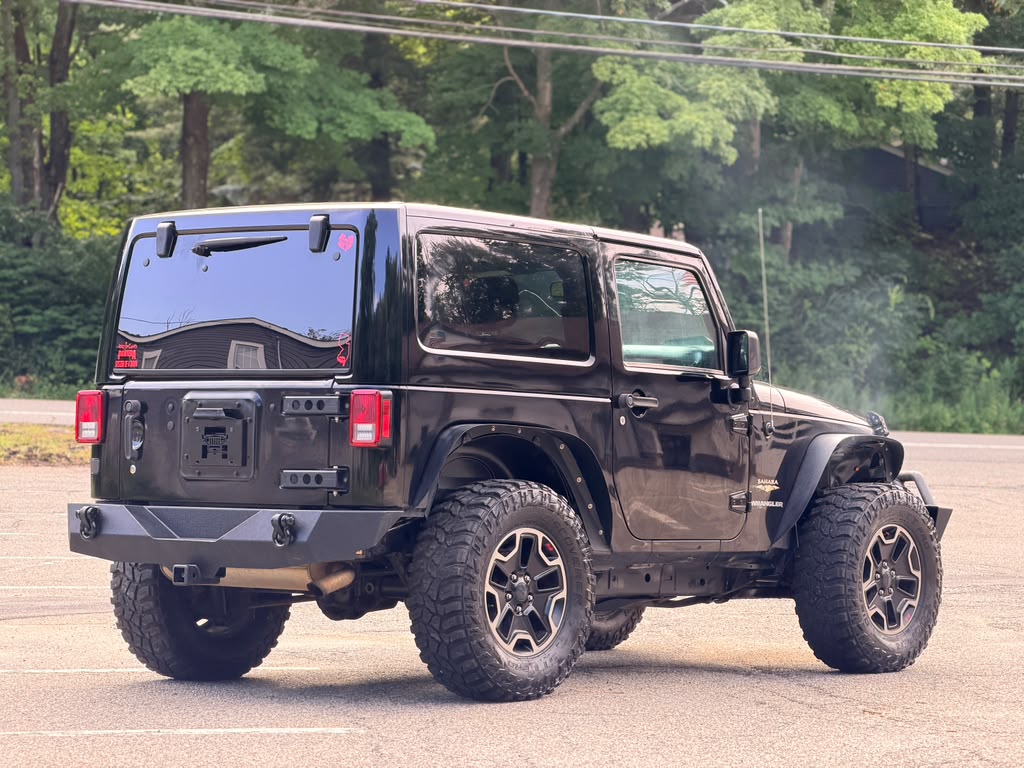 2015 Jeep Wrangler Sahara - Image 2