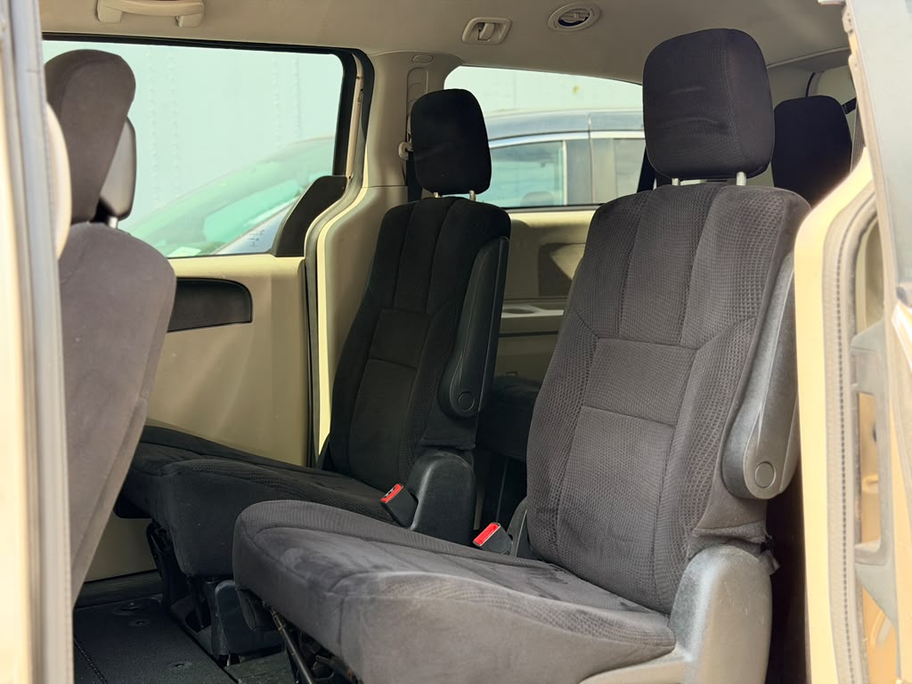 2013 Dodge Grand Caravan SE - Photo 21
